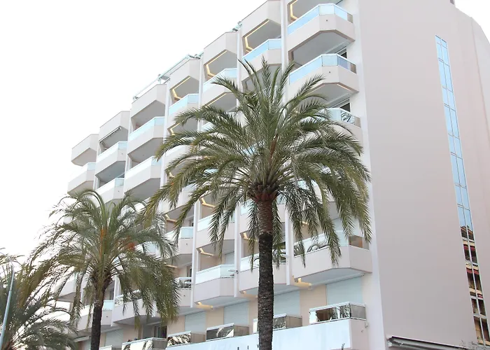 Riva Art & SpaAlbergo